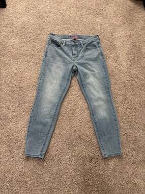 Lucky Brand Ava Mid Rise Skinny Jeans, Light Wash, Size 8/29